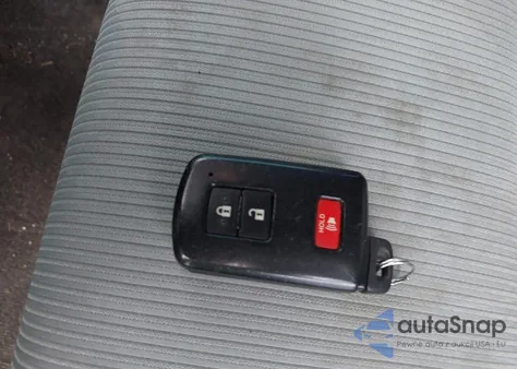 2012 Toyota Prius C Three z USA, uszkodzony, nr VIN JTDKDTB34C1518651